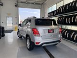 Used 2021 Chevrolet Trax LT w/ LT Convenience Package image 3
