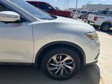 Used 2015 Nissan Rogue SL image 2