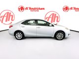 Used 2019 Toyota Corolla LE image 2