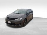 Used 2018 Chrysler Pacifica Touring Plus w/ S Appearance Package image 4