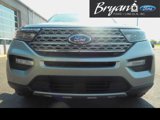 Certified 2022 Ford Explorer Limited w/ Equipment Group 301A image 5