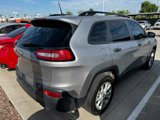 Used 2016 Jeep Cherokee Sport image 4