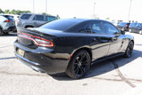 Used 2018 Dodge Charger SXT w/ Blacktop Package image 4