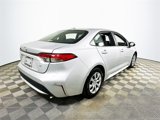 Used 2021 Toyota Corolla LE image 3
