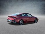 Used 2024 Hyundai Elantra SEL w/ Convenience Package image 5