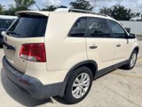Used 2011 Kia Sorento EX w/ Premium Pkg image 5