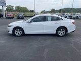 Used 2024 Chevrolet Malibu LT image 2
