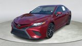 Used 2018 Toyota Camry SE image 3