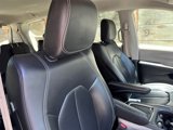 Used 2023 Chrysler Pacifica Touring-L image 5