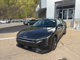 New 2025 Kia K4 LXS image 3