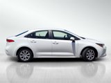 Used 2022 Toyota Corolla LE image 3