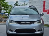 Used 2020 Chrysler Pacifica Limited image 2