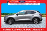 Used 2022 Ford Escape SE w/ Cold Weather Package image 2