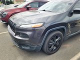 Used 2016 Jeep Cherokee Sport image 3