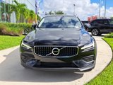 Used 2020 Volvo V60 T5 Cross Country image 2
