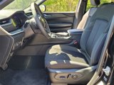 New 2025 Jeep Grand Cherokee L Laredo image 5