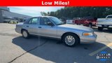 Used 2004 Ford Crown Victoria image 3
