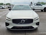 Used 2021 Volvo S60 T5 Momentum image 2