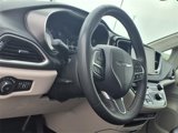 Used 2023 Chrysler Pacifica Touring-L image 2
