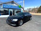Used 2018 Chrysler 300 Limited image 2