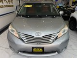 Used 2016 Toyota Sienna LE image 2