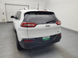 Used 2018 Jeep Cherokee Latitude Plus image 6