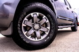 Used 2018 Nissan Frontier PRO-4X image 2