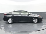 Used 2022 Toyota Prius LE image 2