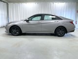 Used 2023 Hyundai Elantra Blue image 2