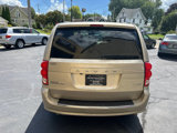Used 2014 Dodge Grand Caravan SXT w/ UConnect Hands-Free Group image 3