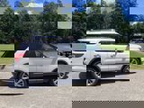 Used 2018 Ford Explorer Limited image 3