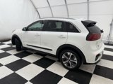 Used 2022 Kia Niro EX image 2