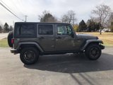 Used 2016 Jeep Wrangler Unlimited Sahara image 3