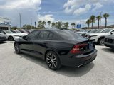 Used 2022 Volvo S60 B5 Momentum image 5