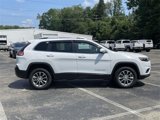 Used 2021 Jeep Cherokee Latitude Lux w/ Sun & Sound Group image 2