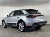 Certified 2024 Porsche Macan image 3