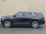 Used 2022 GMC Yukon SLT w/ SLT Premium Package image 3