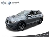 Used 2021 Volkswagen Tiguan SE w/ Panoramic Sunroof Package image 3