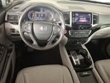 Used 2017 Honda Pilot Touring image 2