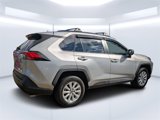 Used 2021 Toyota RAV4 LE image 3