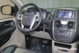 Used 2016 Chrysler Town & Country Touring image 4
