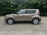 Used 2014 Kia Soul + image 2