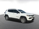 Used 2023 Jeep Compass Latitude image 2
