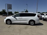 Used 2023 Chrysler Voyager LX image 4