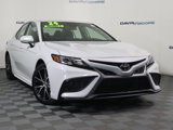 Used 2024 Toyota Camry SE image 2