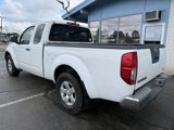 Used 2009 Nissan Frontier SE w/ SE Value Truck Pkg image 3