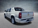 Used 2013 Chevrolet Avalanche LTZ image 5