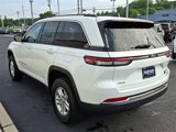 Used 2022 Jeep Grand Cherokee Laredo w/ Luxury Tech Group I image 5