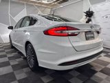 Used 2017 Ford Fusion SE w/ Fusion SE Technology Package image 5