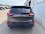 Used 2017 Jeep Cherokee Latitude w/ Cold Weather Group image 3